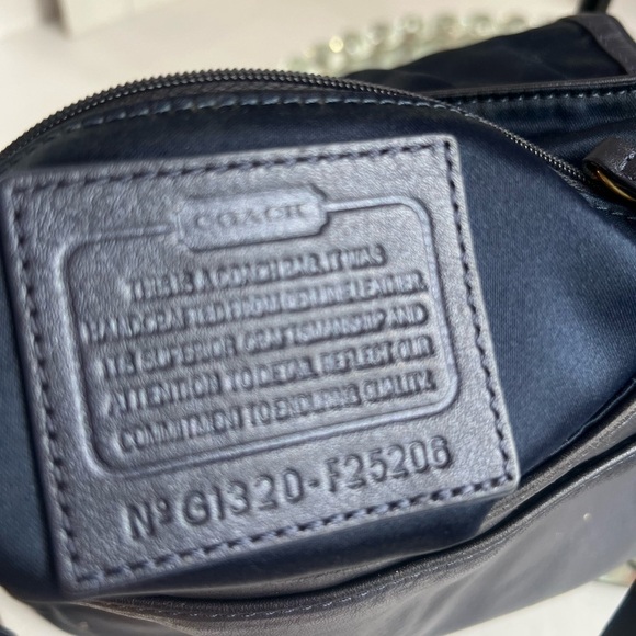 Coach Black Leather Shoulder Bag with Gold Hardware - Picture 7 of 13